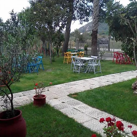 Strofilia Guest house