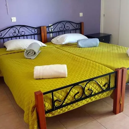 Strofilia Guest house